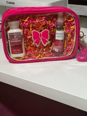 Bath & Body Works Pink Travel Pouch Gift Set with Bow Accent